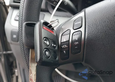 2005 Honda Odyssey Ex-L from USA, damaged, VIN 5FNRL38785B056570